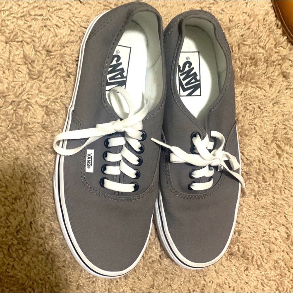 Women’s Gray Vans 6.5